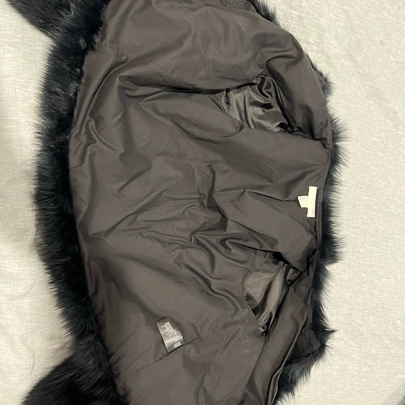 H&M black faux fur coat size 12 - Picture 5 of 5